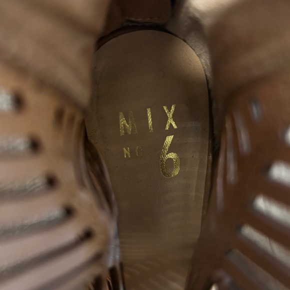 Mix 6 healed lacey sandal - Picture 3 of 5